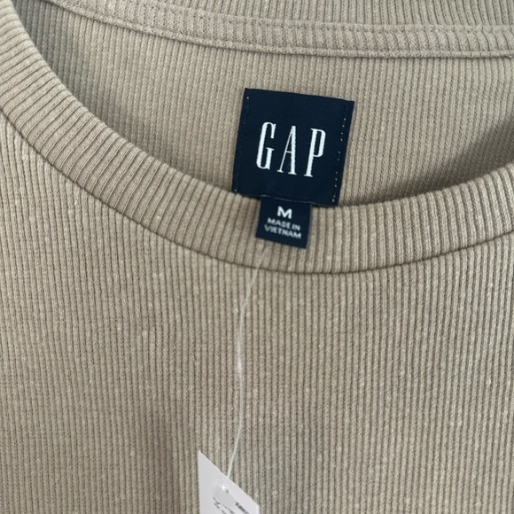 Gap NWT ribbed long sleeve - Picture 2 of 3